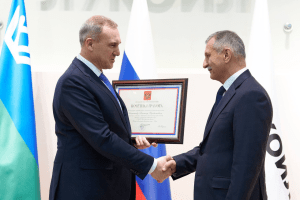 Кухарук в Когалыме: встреча со студентами, инспекция объектов и вручение наград