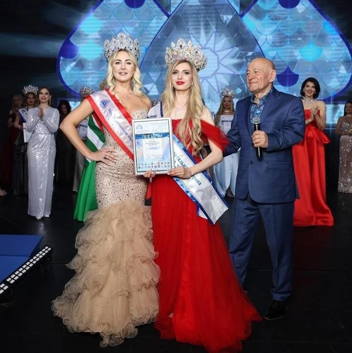 В Югре проходит конкурс красоты и талантов «Мисс и Миссис Югра — 2026».