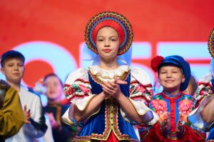 В Ханты-Мансийске провели концерт в поддержку бойцов СВО.