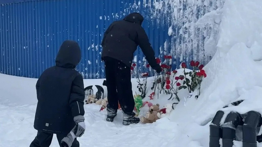 В Лянторе из-за гибели ребенка задержан депутат и директор центра спорта. В Лянторе из-за гибели ребенка задержан депутат и директор центра спорта.