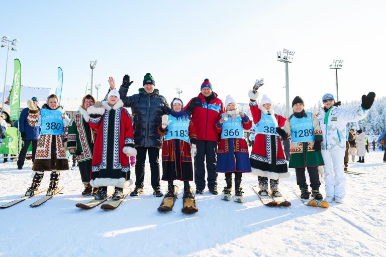 Почти 16 тысяч югорчан приняли участие в «Лыжне России»