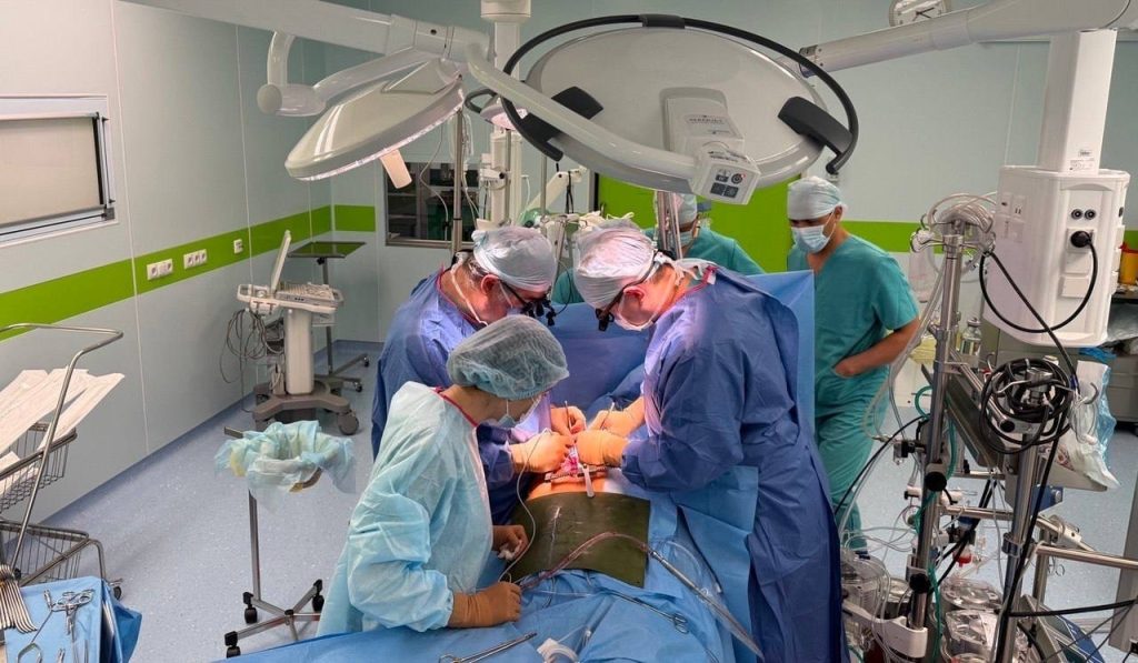 В 2025 году Сургутский кардиоцентр принял свыше 4300 пациентов.