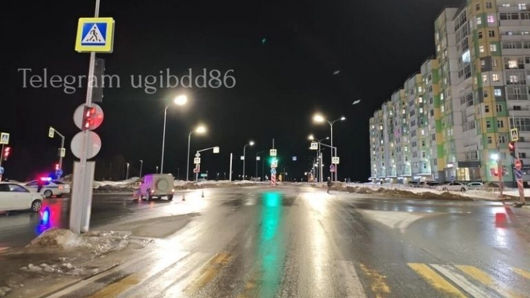 Про Сибирь|В Нижневартовске произошла авария с участием двух автомобилей.