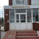 В Нефтеюганске врачи спасли женщину с раной в груди.