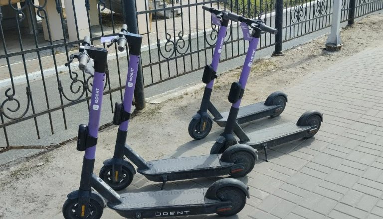 Про Сибирь|В Сургуте вводят ограничения для электросамокатов.