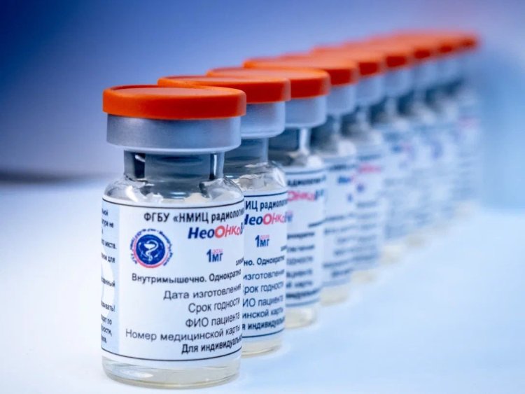 Прорыв в онкологии: в России испытали вакцину от рака