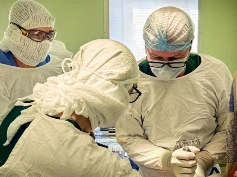 Перелом плеча не заживал 5 лет: сургутские травматологи нашли решение