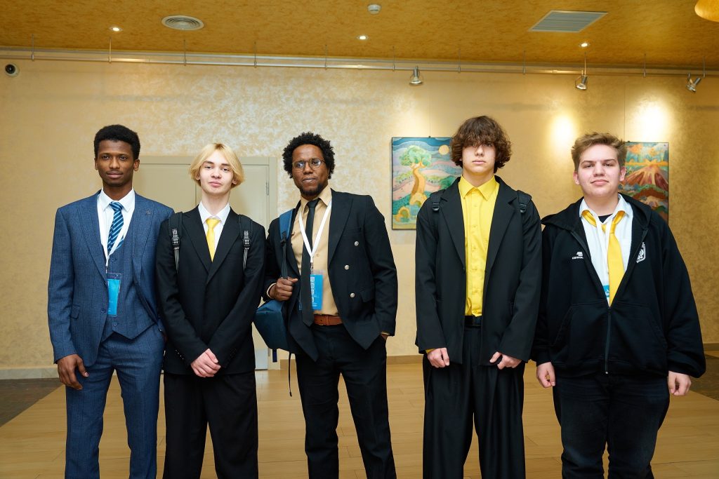 В Ханты‑Мансийске стартовал IX Международный форум «Нефтяная столица»