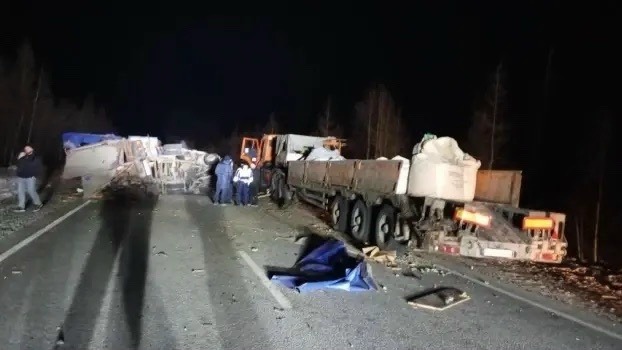 Авария на трассе Сургут — Салехард: подробности происшествия.