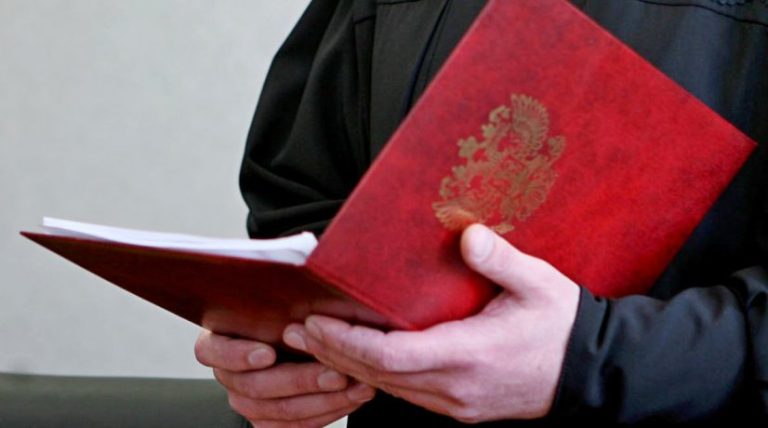 Экс‑директор Сургутского драмтеатра осуждена за мошенничество: суд назначил условный срок и возврат 12 млн рублей