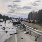 Семья из Сургута попала в аварию на трассе Семья из Сургута попала в аварию на трассе
