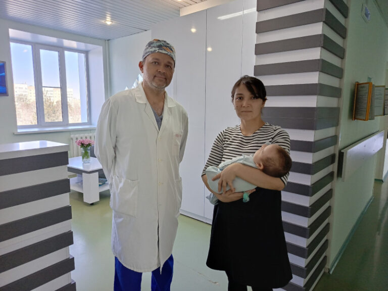 Врачи Когалыма спасли младенца!