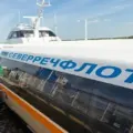 Губернатор Югры Руслан Кухарук поздравил Николая Руссу с присвоением звания Героя Труда России