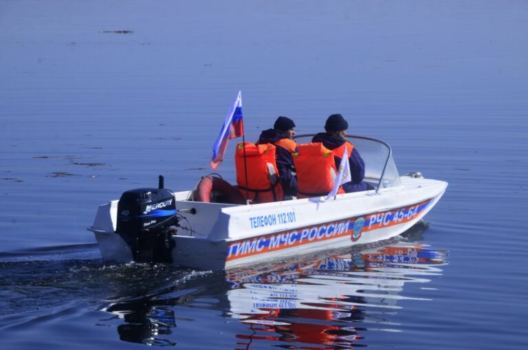 Трагедия в Сургуте: две девочки утонули в пожарном водоёме района СТ „Берендей“