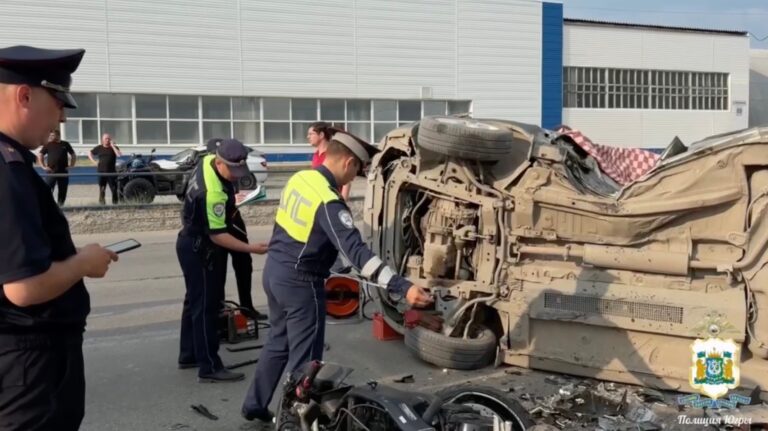 В ХМАО произошло четыре аварии со смертельным исходом - в них погибли шесть человек.