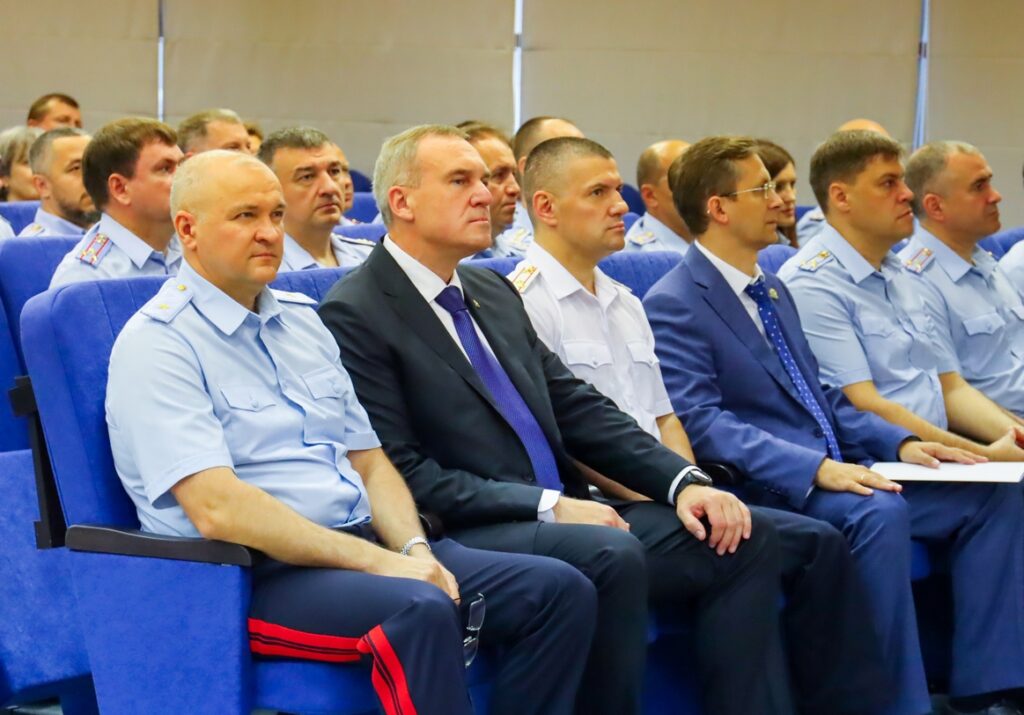 90 лет Госавтоинспекции: в Югре отметили юбилей службы 90 лет Госавтоинспекции: в Югре отметили юбилей службы
