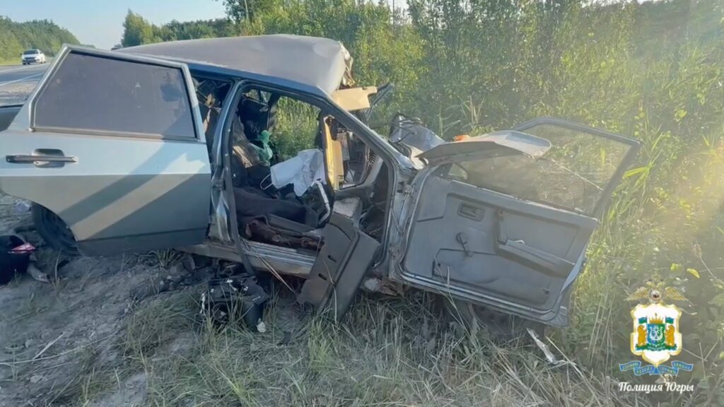 Трагедия на трассе Сургут — Когалым: двое погибших, трое пострадавших