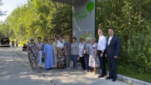 В Куть‑Яхе открыли «Светлый пруд» — новая зона отдыха в экопарке «Зелёный остров»!