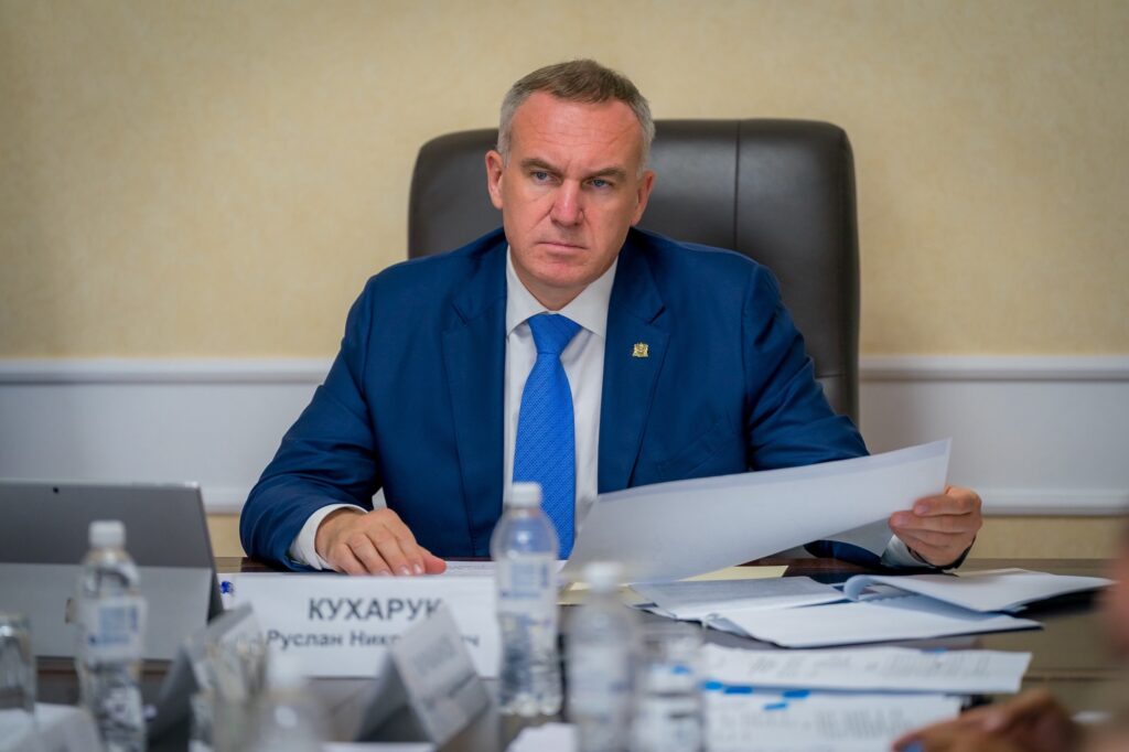 Губернатор Югры Руслан Кухарук дал поручения по снижению аварийности на дорогах региона Губернатор Югры Руслан Кухарук дал поручения по снижению аварийности на дорогах региона