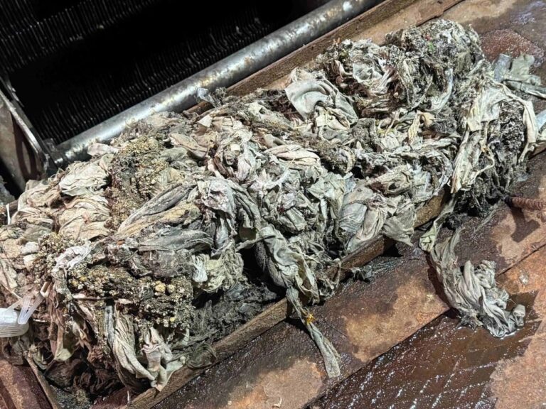Влажные салфетки стали причиной аварии на канализационно‑насосной станции в Нижневартовске Влажные салфетки стали причиной аварии на канализационно‑насосной станции в Нижневартовске