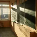 Подросток из Излучинска помог мошенникам организовать виртуальную АТС — возбуждено уголовное дело Подросток из Излучинска помог мошенникам организовать виртуальную АТС — возбуждено уголовное дело