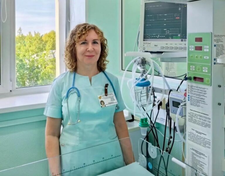 Бронзовая награда за 40 лет заботы: врач из Нижневартовска — в числе лучших неонатологов России Бронзовая награда за 40 лет заботы: врач из Нижневартовска — в числе лучших неонатологов России