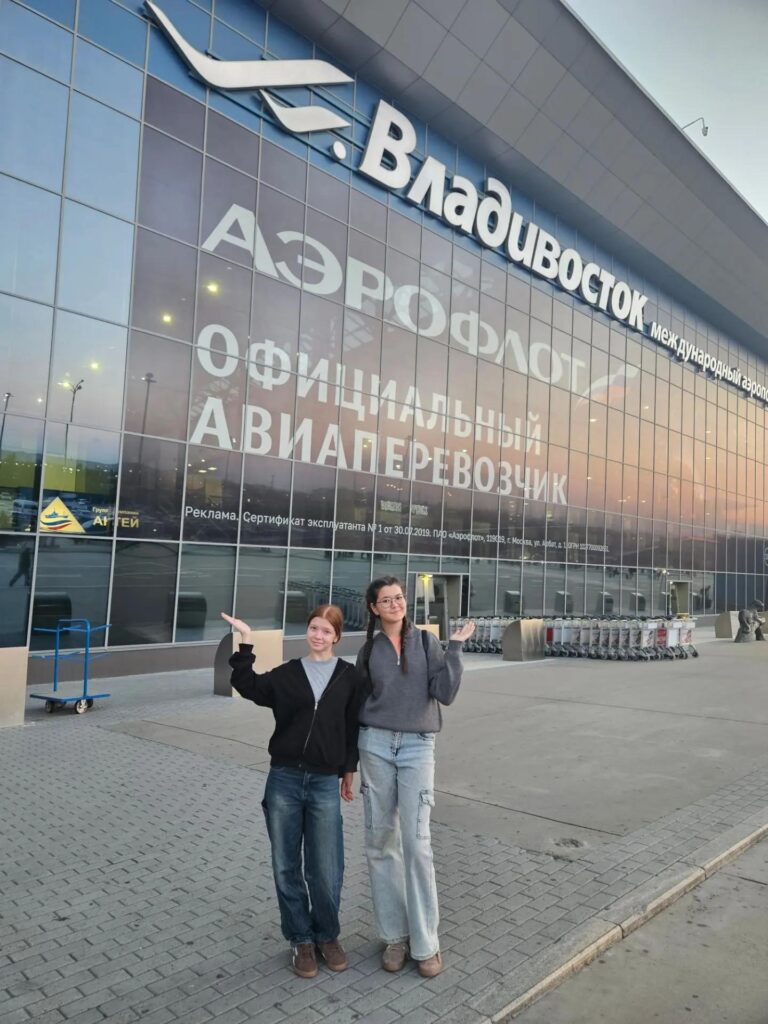 «Путешествие мечты»: четверо школьников из Югры пересекают страну на поезде «Путешествие мечты»: четверо школьников из Югры пересекают страну на поезде