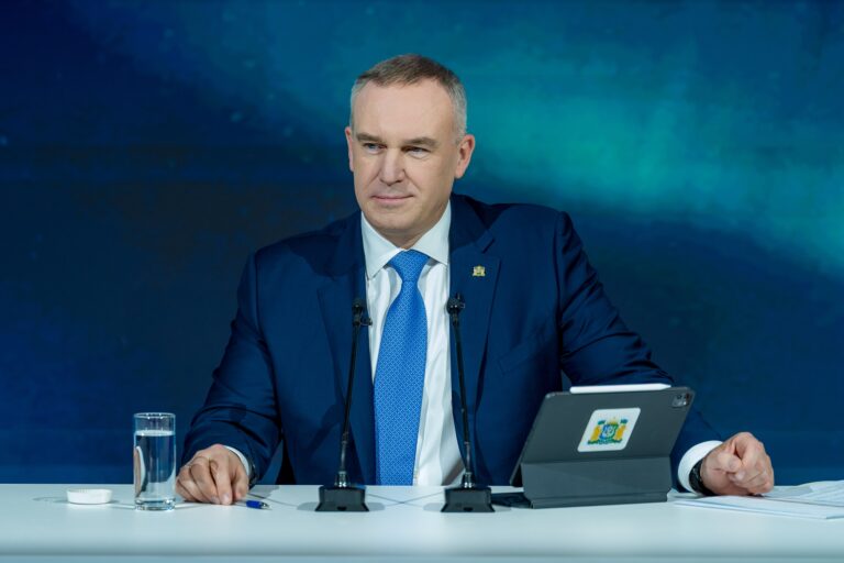 Губернатор Югры Руслан Кухарук провел ежегодную пресс-конференцию Губернатор Югры Руслан Кухарук провел ежегодную пресс-конференцию