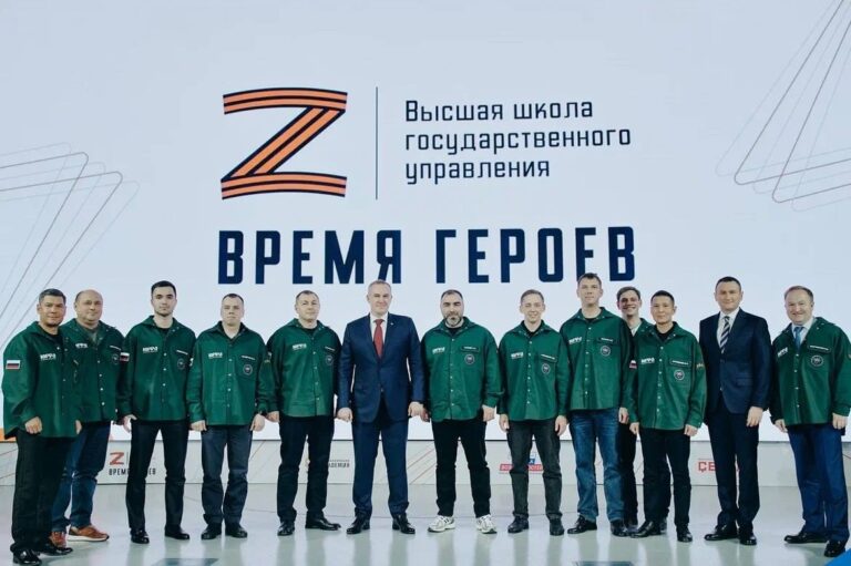 Губернатор Югры Руслан Кухарук принял участие в итоговой защите проектов программы «Время героев» Губернатор Югры Руслан Кухарук принял участие в итоговой защите проектов программы «Время героев»
