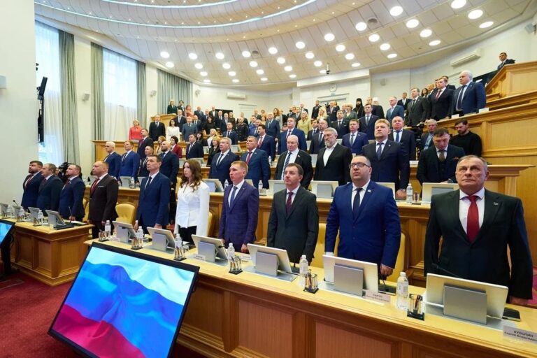 Дума Югры начала работу в новом составе Дума Югры начала работу в новом составе
